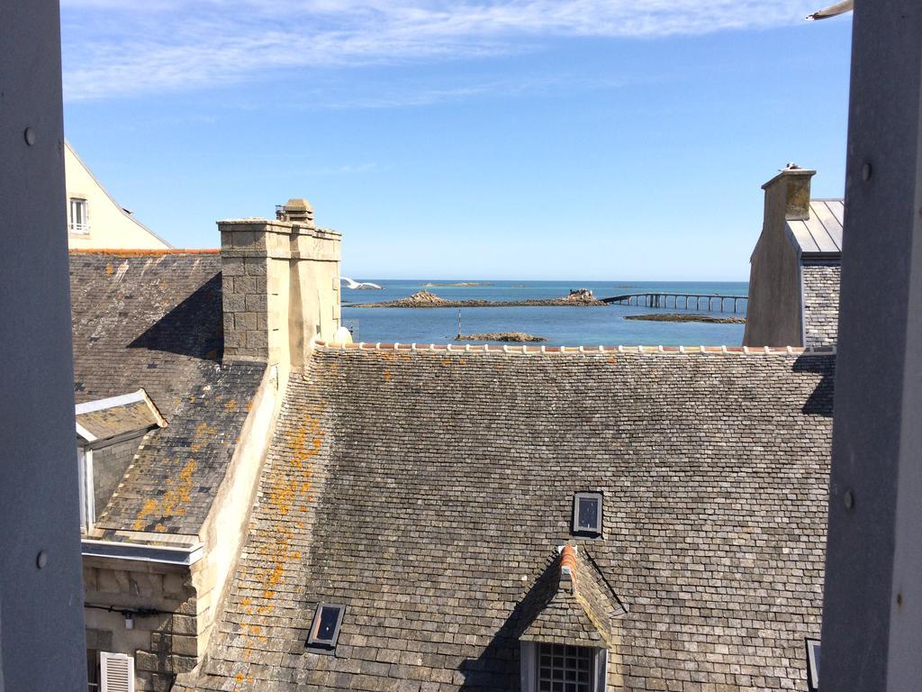 Logis Hotel Les Chardons Bleus Restaurant Le Bistrot De La Mer Roscoff Eksteriør billede