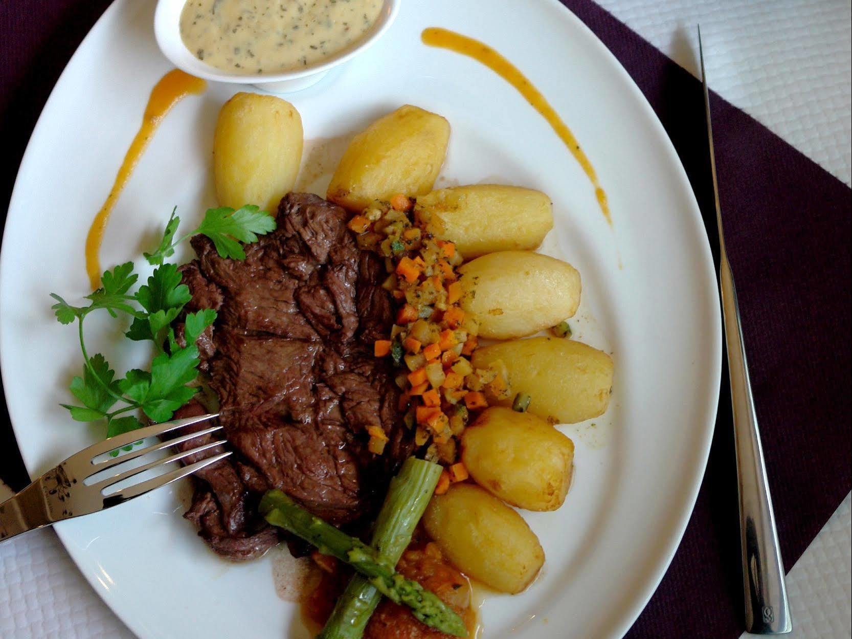 Logis Hotel Les Chardons Bleus Restaurant Le Bistrot De La Mer Roscoff Eksteriør billede